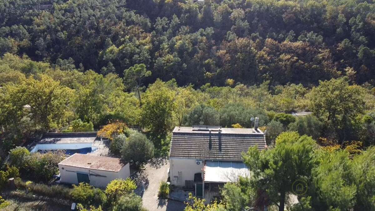 Maison à SAINT-PAUL-EN-FORET