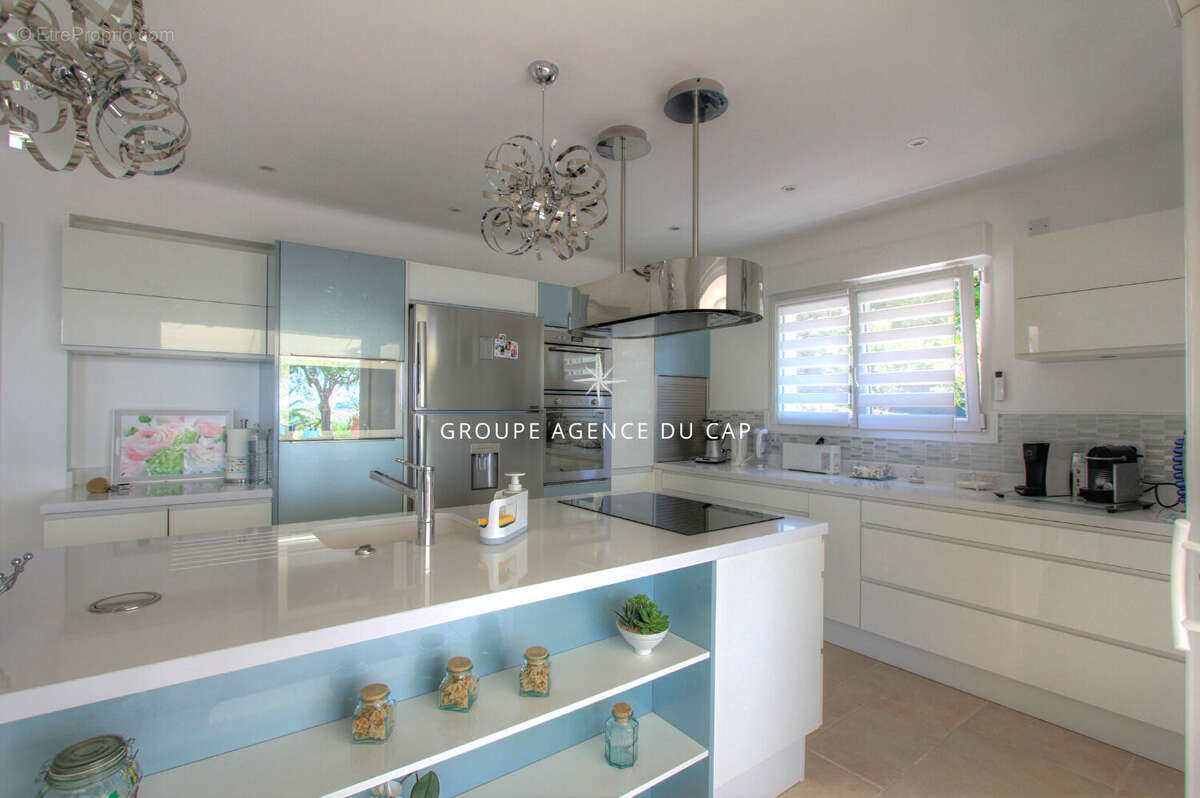 Maison à LES ISSAMBRES