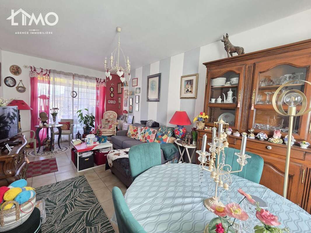 n°1 - Maison à SAINT-LEONARD-DE-NOBLAT