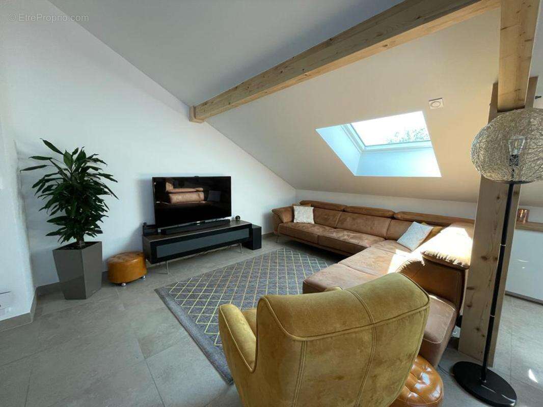 Appartement à DOUVAINE