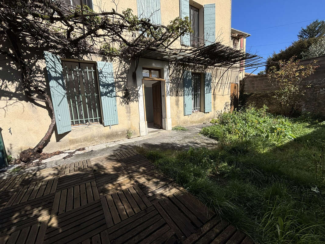 Maison à MALAUCENE