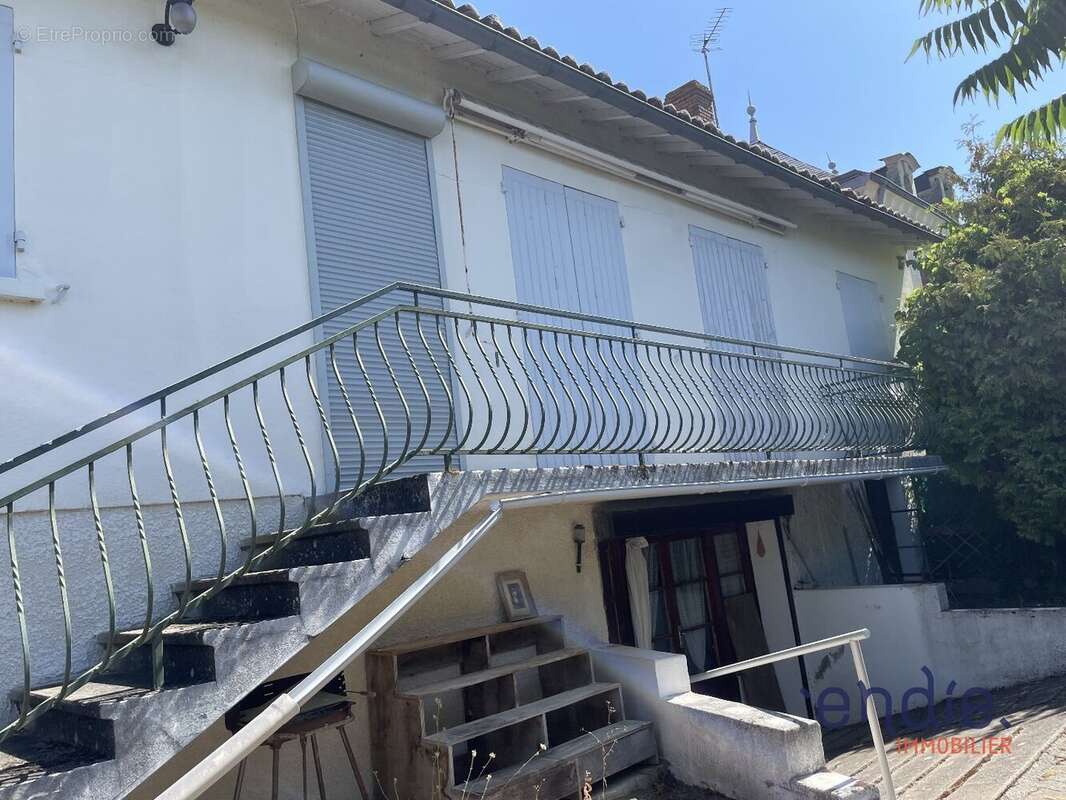 Maison centre de moncontour quartier calme - photo 8