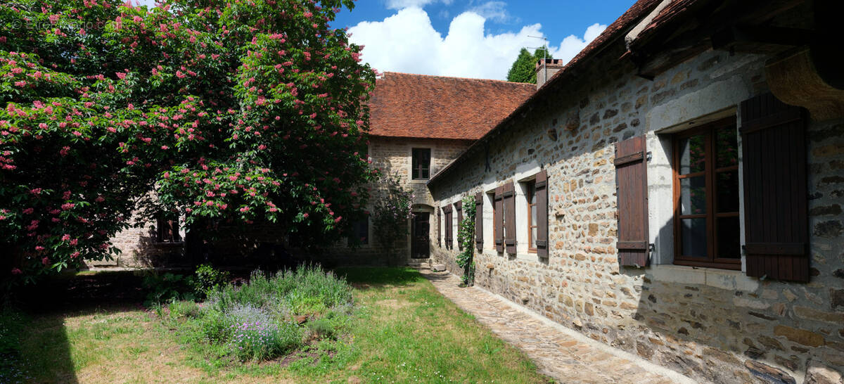 Maison à BEAUNE