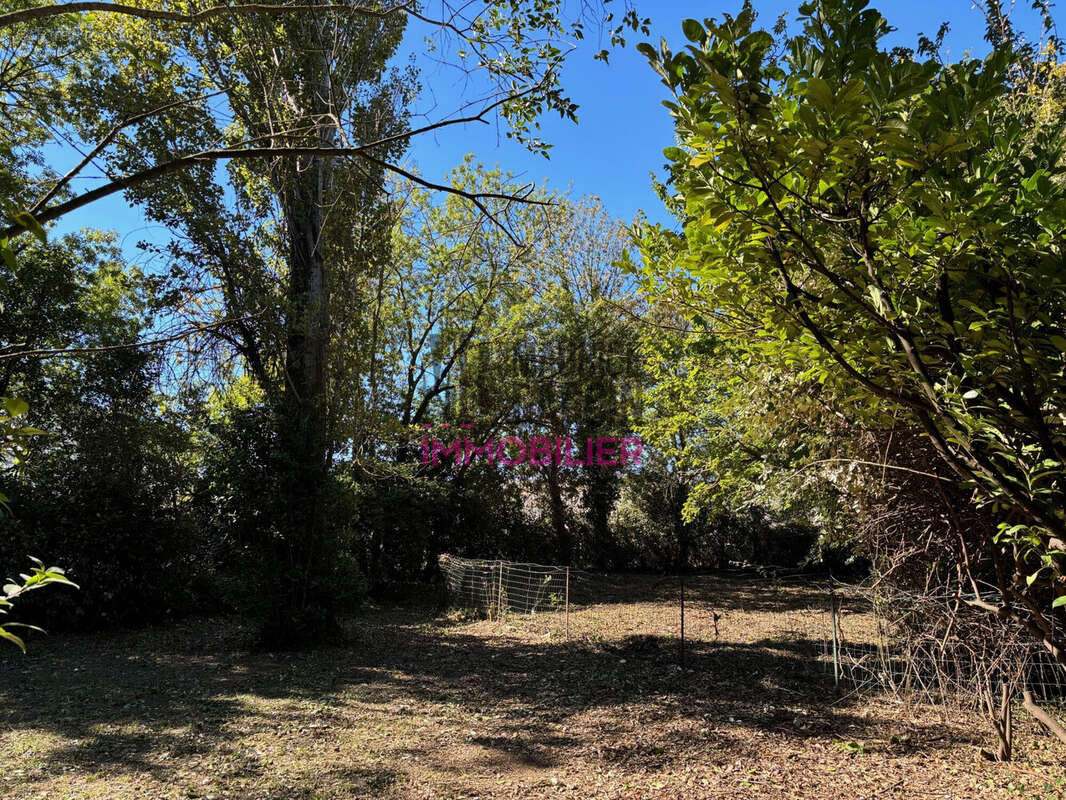 Terrain à AVIGNON