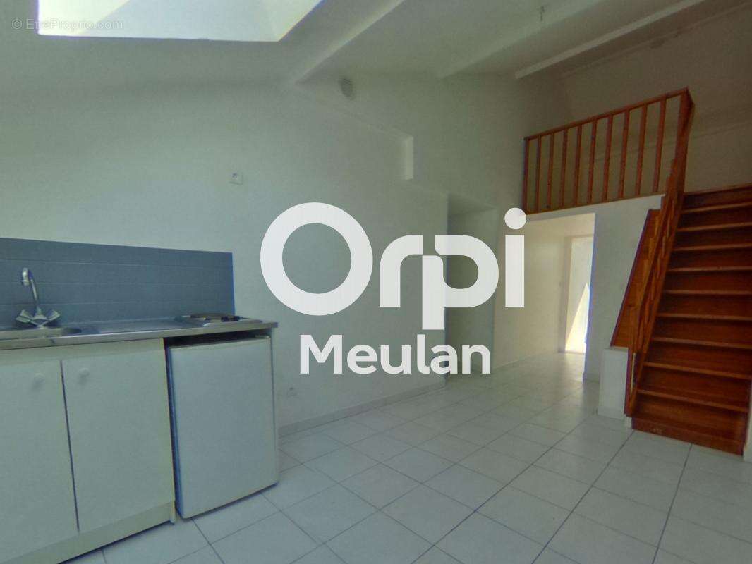 Appartement à JUZIERS
