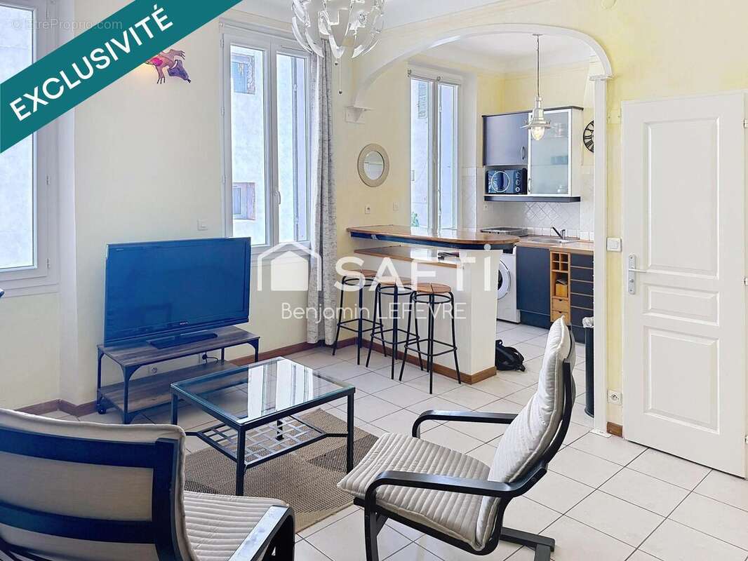 Photo 2 - Appartement à MARSEILLE-1E