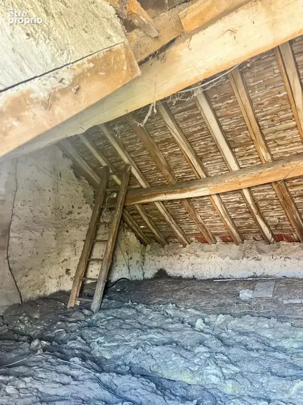 A SAISIR - Charmante maison de 1780 à rénover ! - photo 19