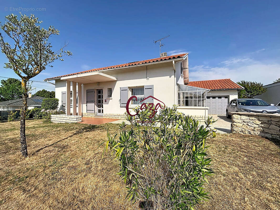 Maison familiale 5 chambres avec piscine, garage et grand jardin à Saint-Loubès - photo 11