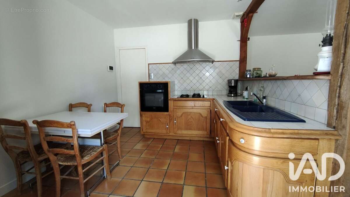 Maison 98 m² à Talmont-Saint-Hilaire  - photo 6