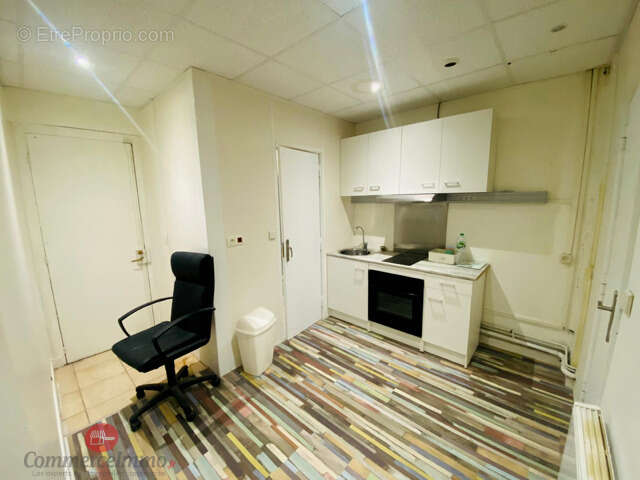 Commerce à PARIS-11E