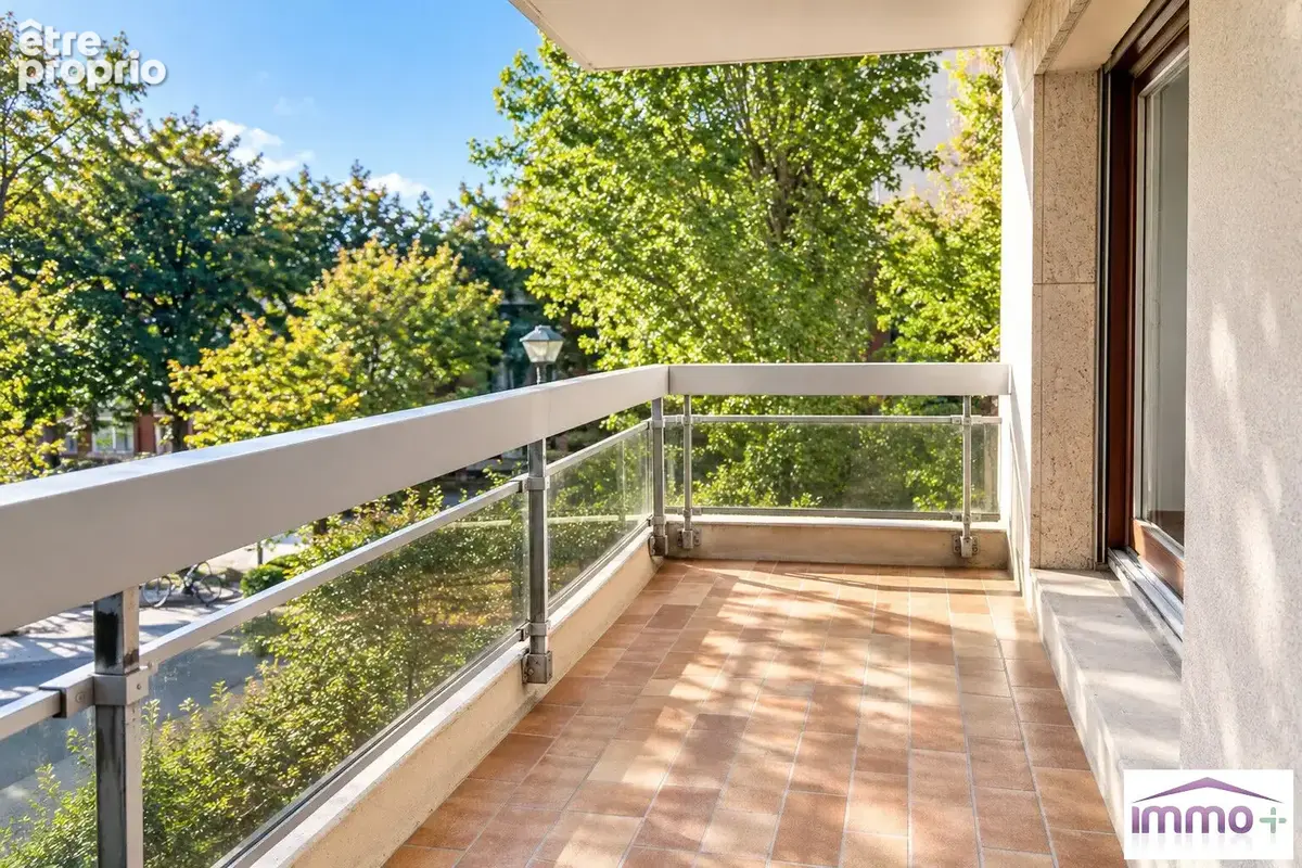 Appartement Les Lilas 3 pièce(s) 68.32m² - photo 1