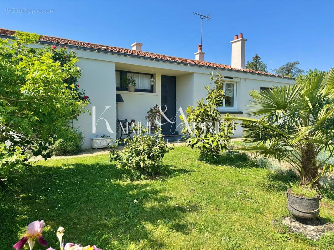 Photo 1 - Maison à SAINT-MARTIN-DES-FONTAINES