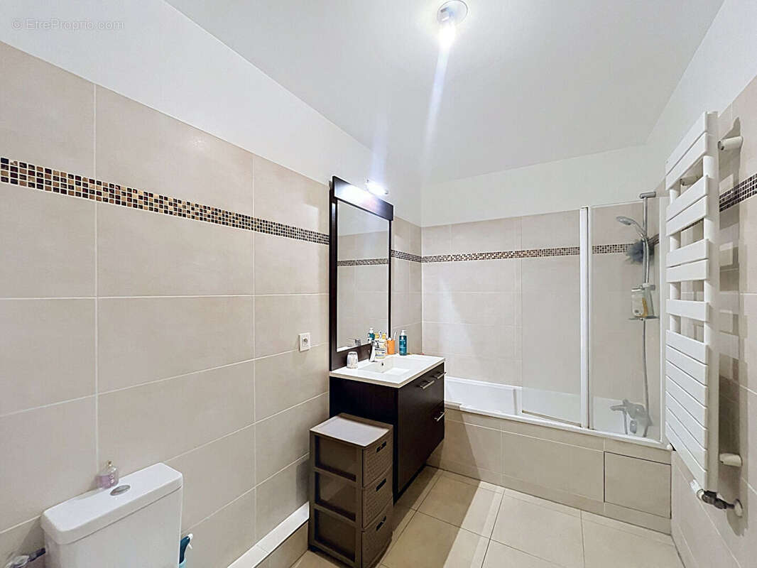 Appartement à LE PLESSIS-ROBINSON