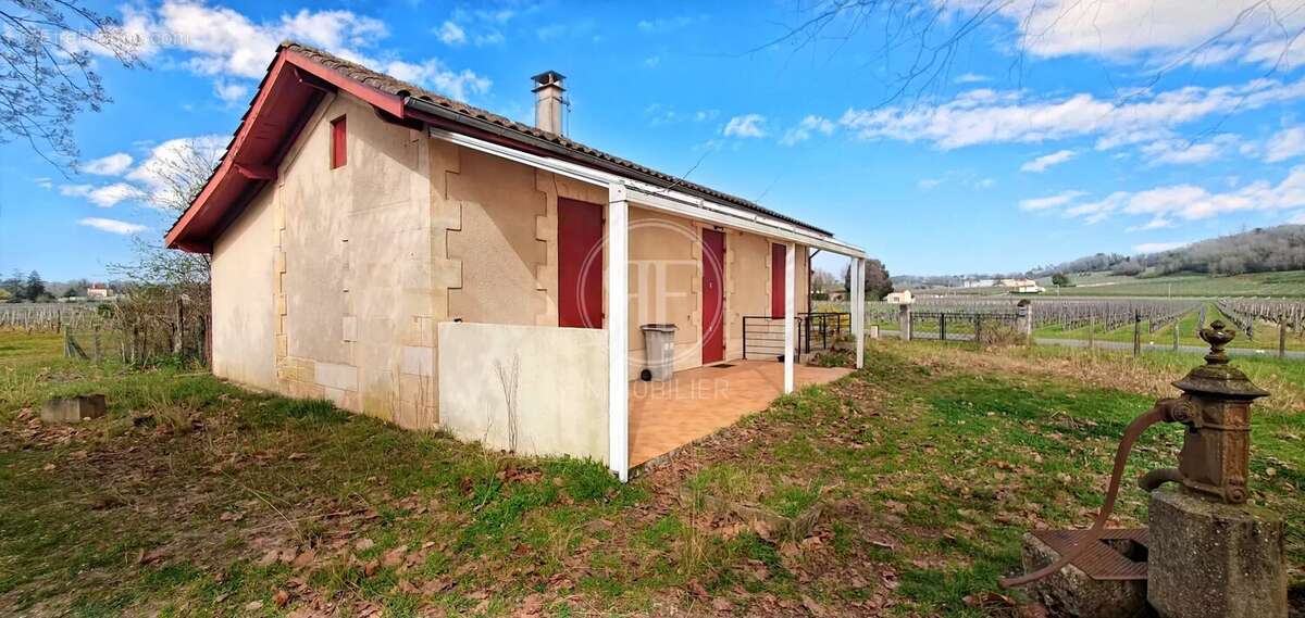 Maison à SAINT-EMILION