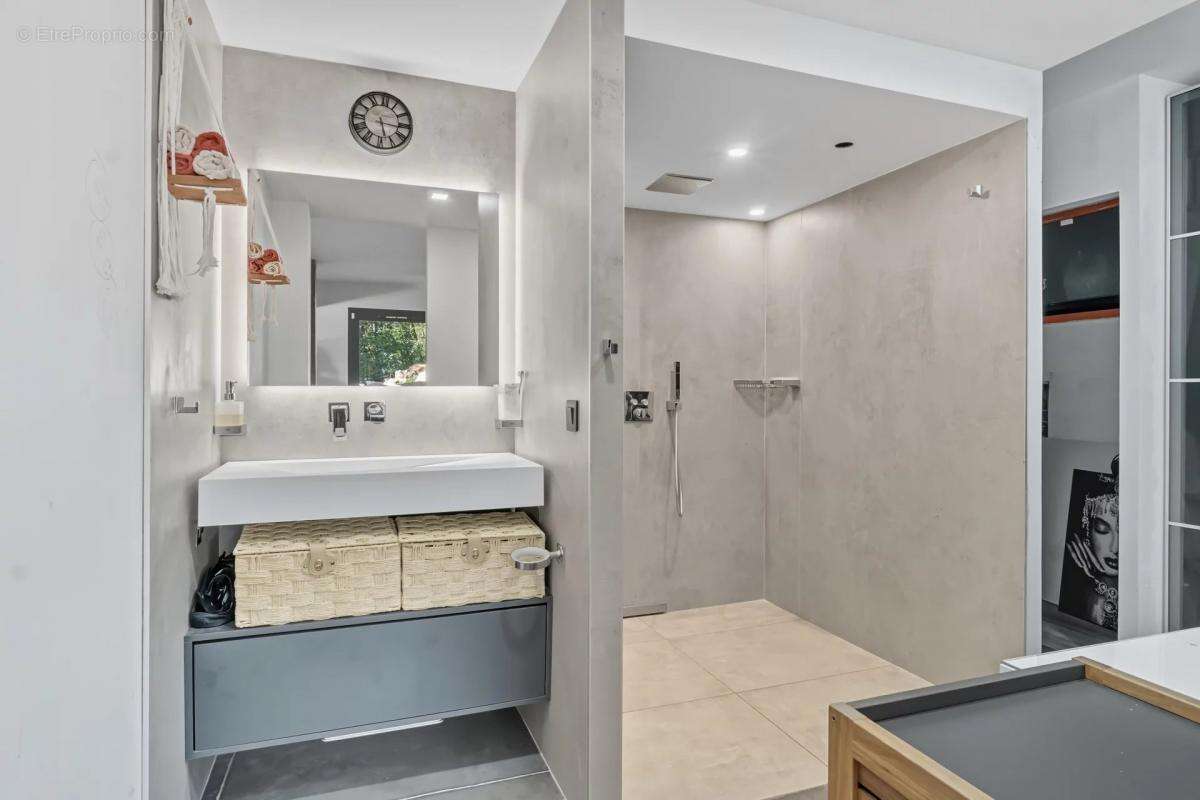 Maison à GRESY-SUR-AIX