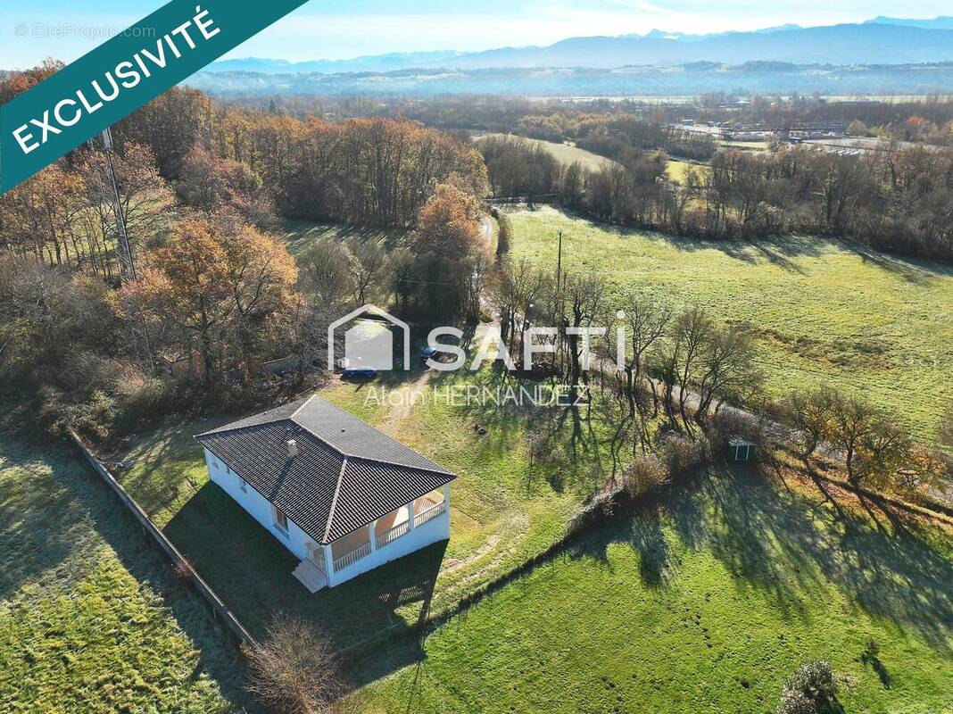 Photo 1 - Maison à LESTELLE-DE-SAINT-MARTORY