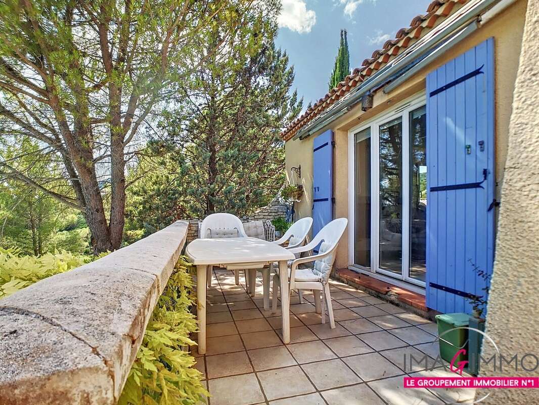 Maison à VAILHAUQUES