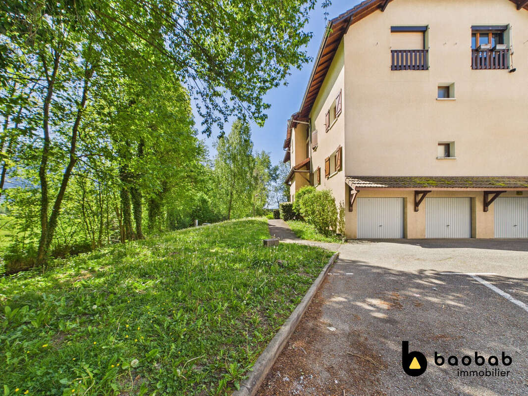 Appartement à VIVIERS-DU-LAC