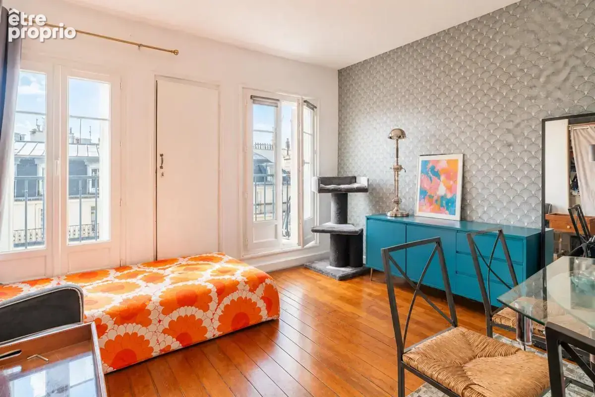 Appartement à PARIS-10E