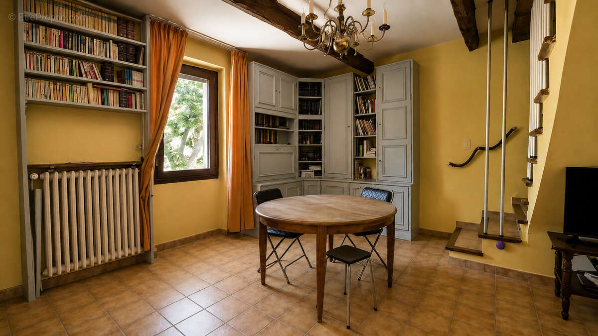 Maison à CADENET