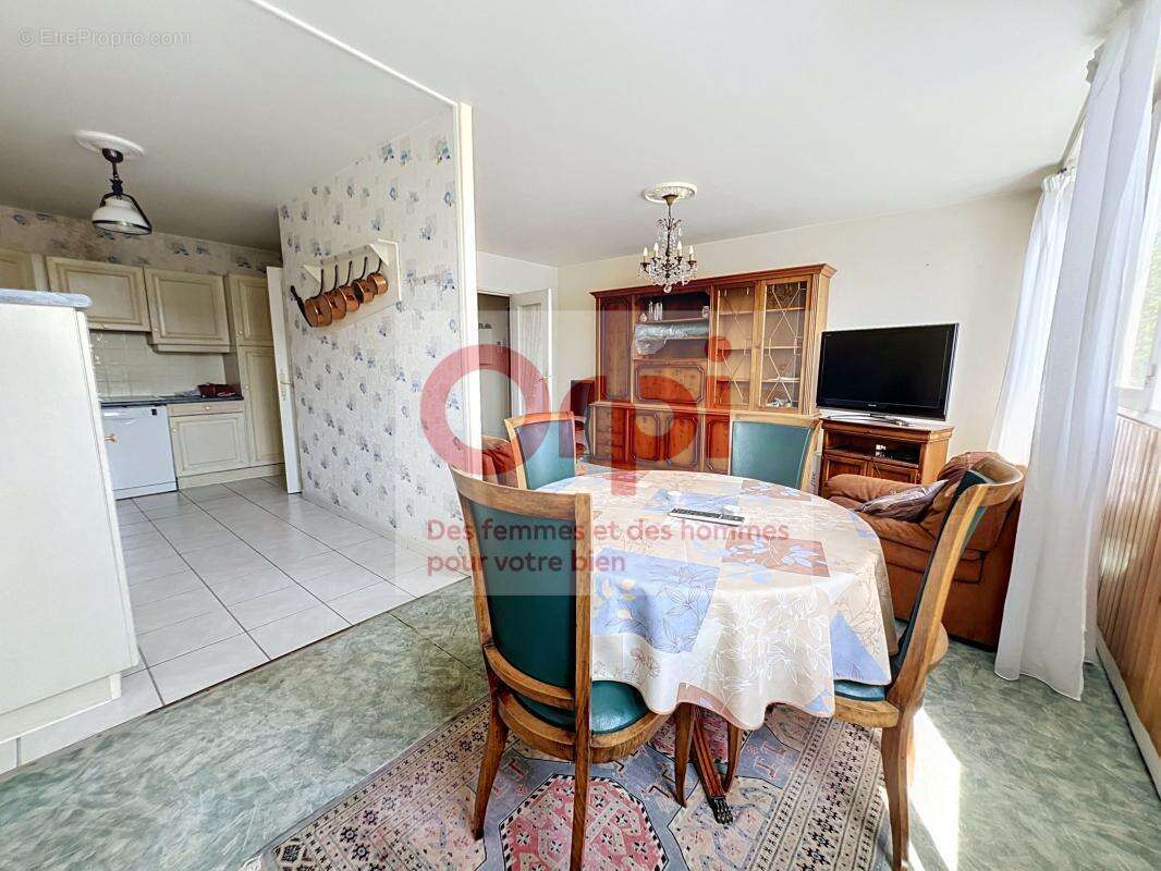 Appartement à ISSY-LES-MOULINEAUX