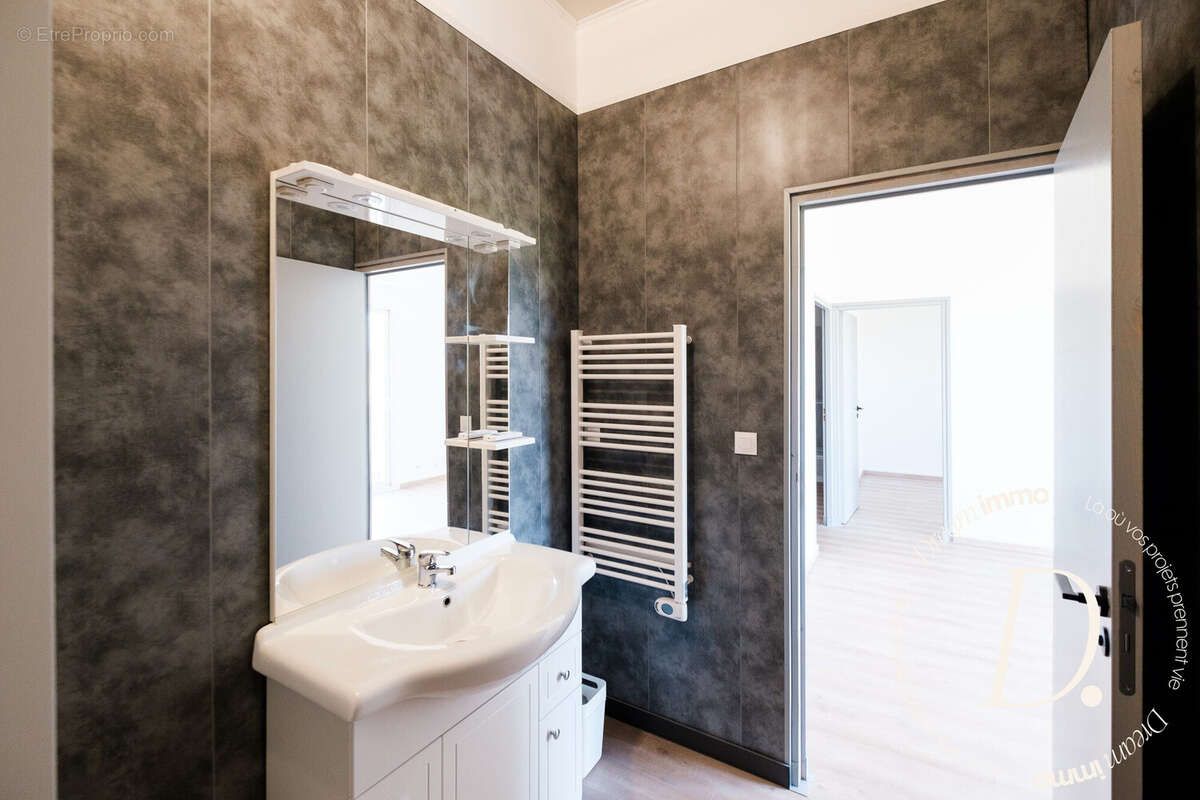Appartement à HYERES