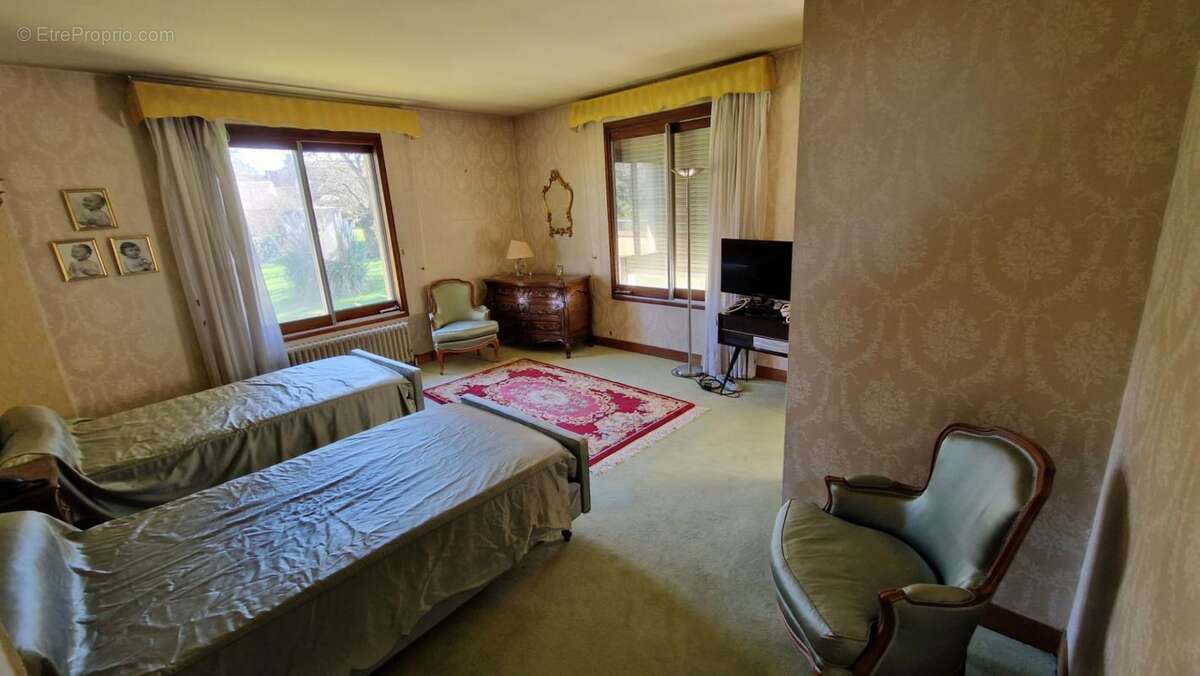 Maison à LA CHATRE