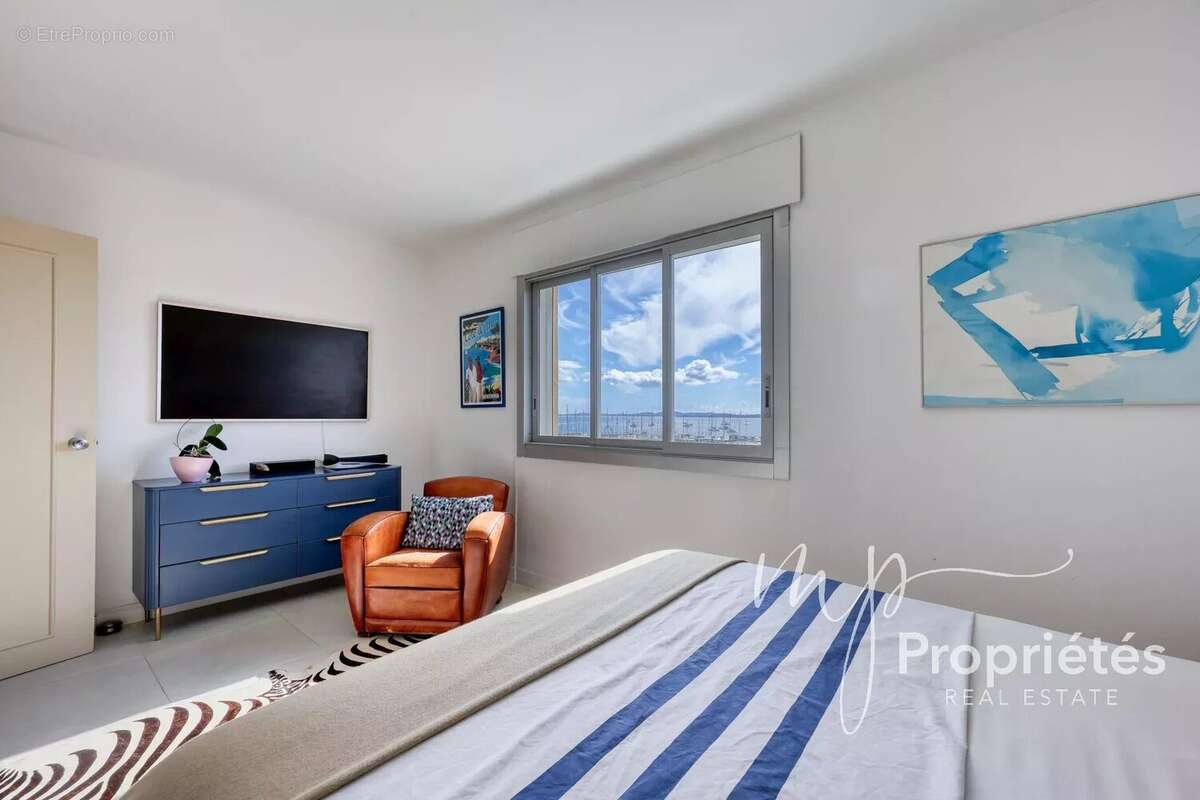 Appartement à HYERES