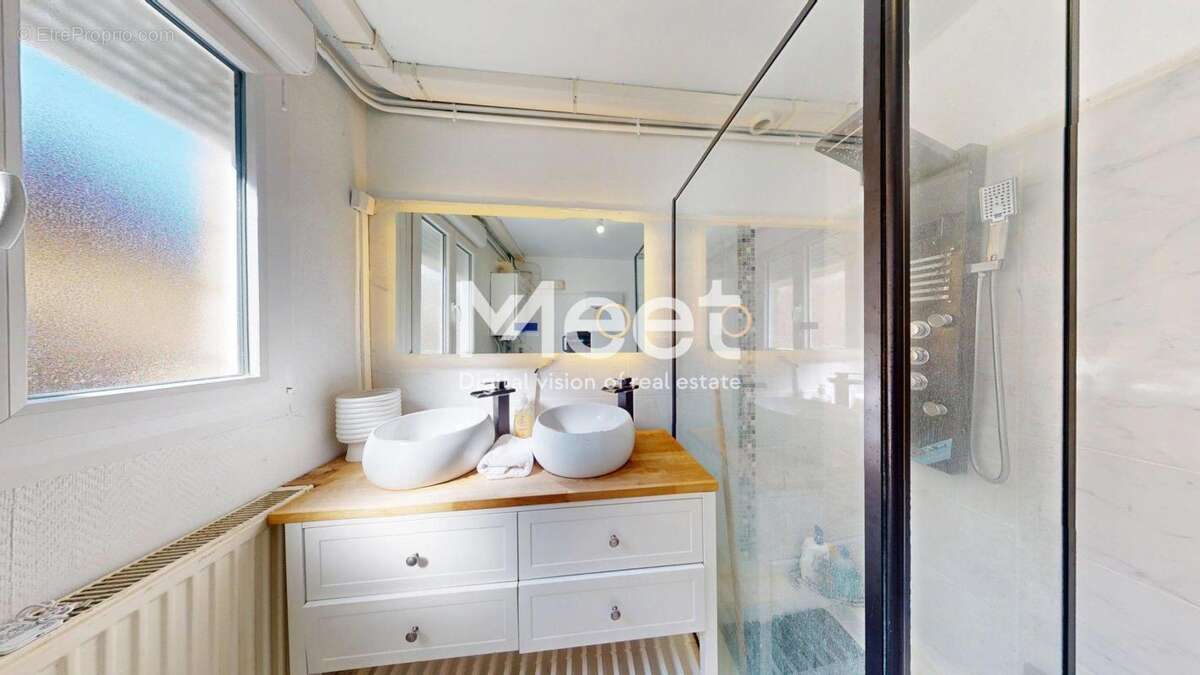 Maison à LIGNY-LE-CHATEL