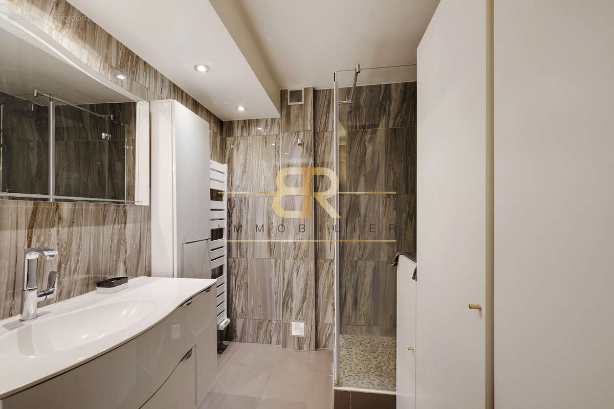 Appartement à SAINT-OUEN