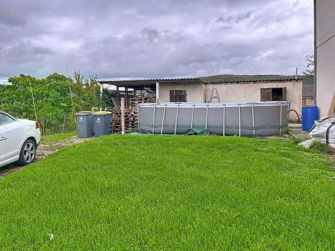 Maison à LA FEUILLADE