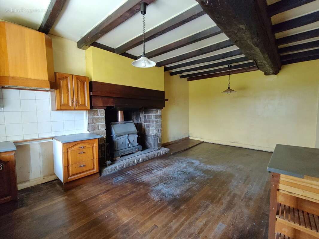 Maison à CHERONNAC