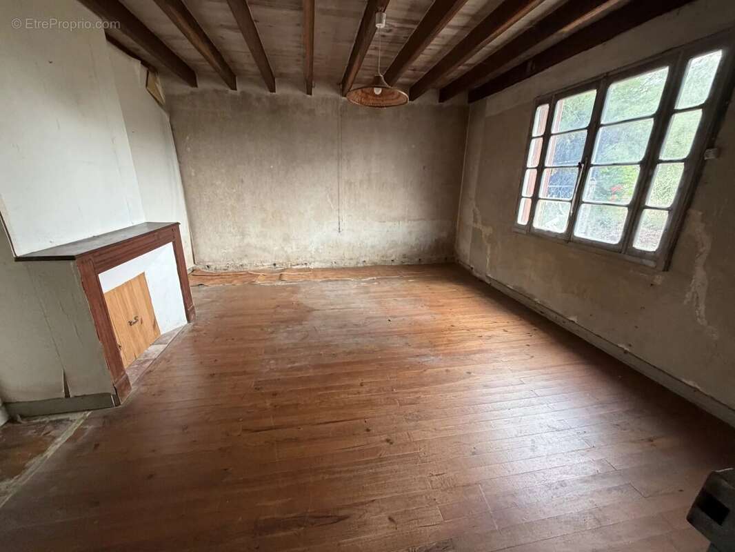 Maison de 135m2 habitable sur un terrain de 6 890m2 avec vue sur les Pyrénées - photo 2