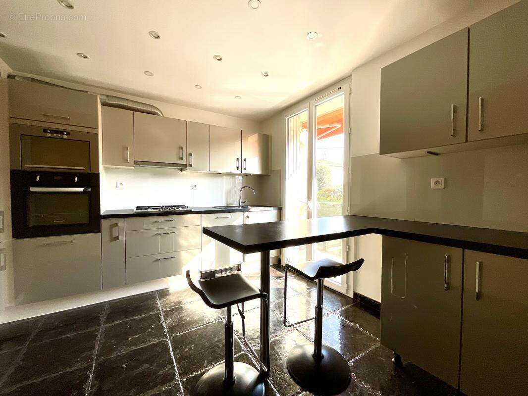 Appartement à MARSEILLE-14E