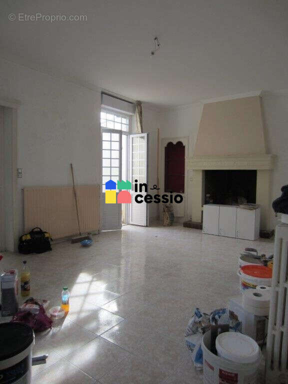 À vendre – immeuble de rapport commerce + habitation - photo 13