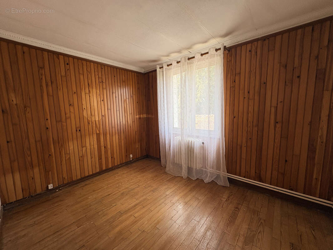 Maison à FONTAINE-LA-GUYON