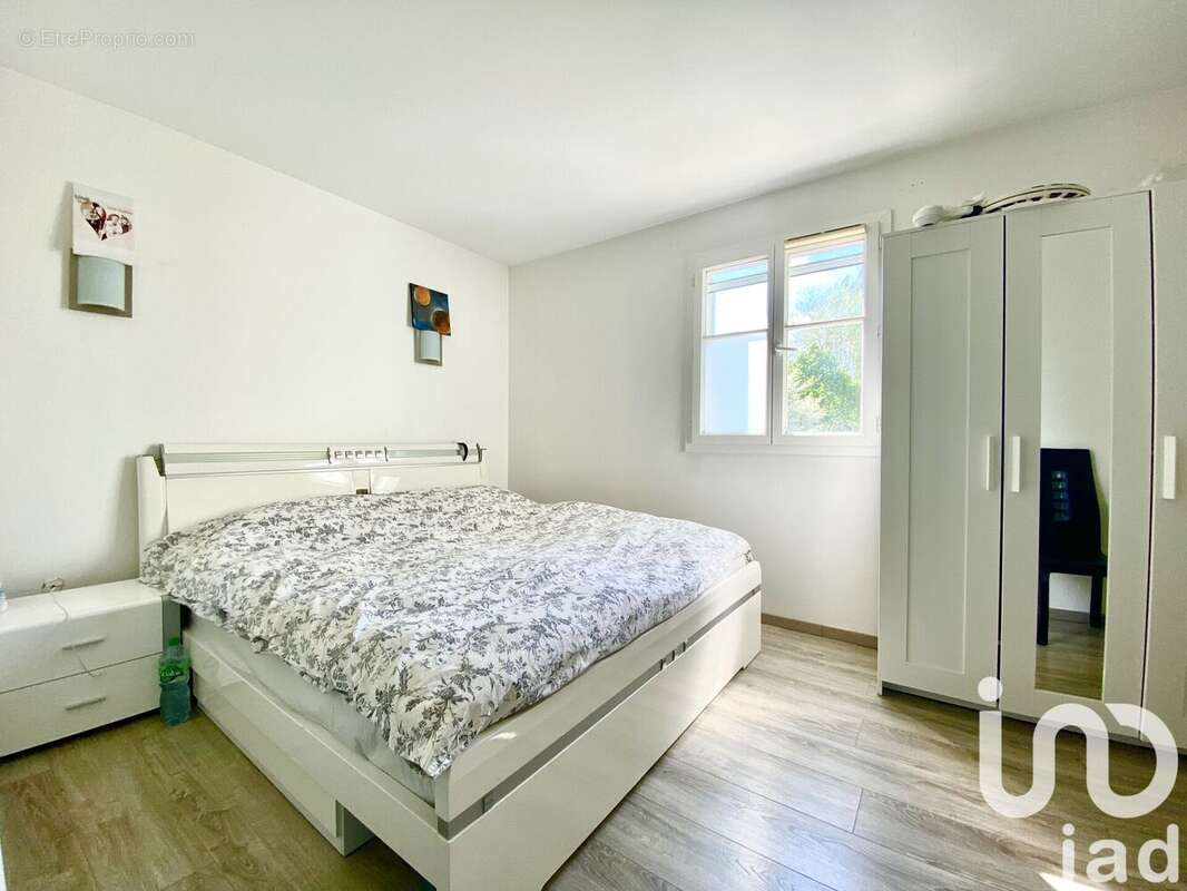 Photo 3 - Maison à BUSSY-SAINT-GEORGES