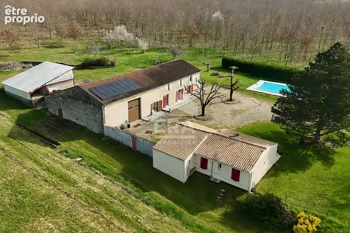 Propriété en pierre au coeur de la nature - idéale pour famille, gîte ou accueil - photo 2
