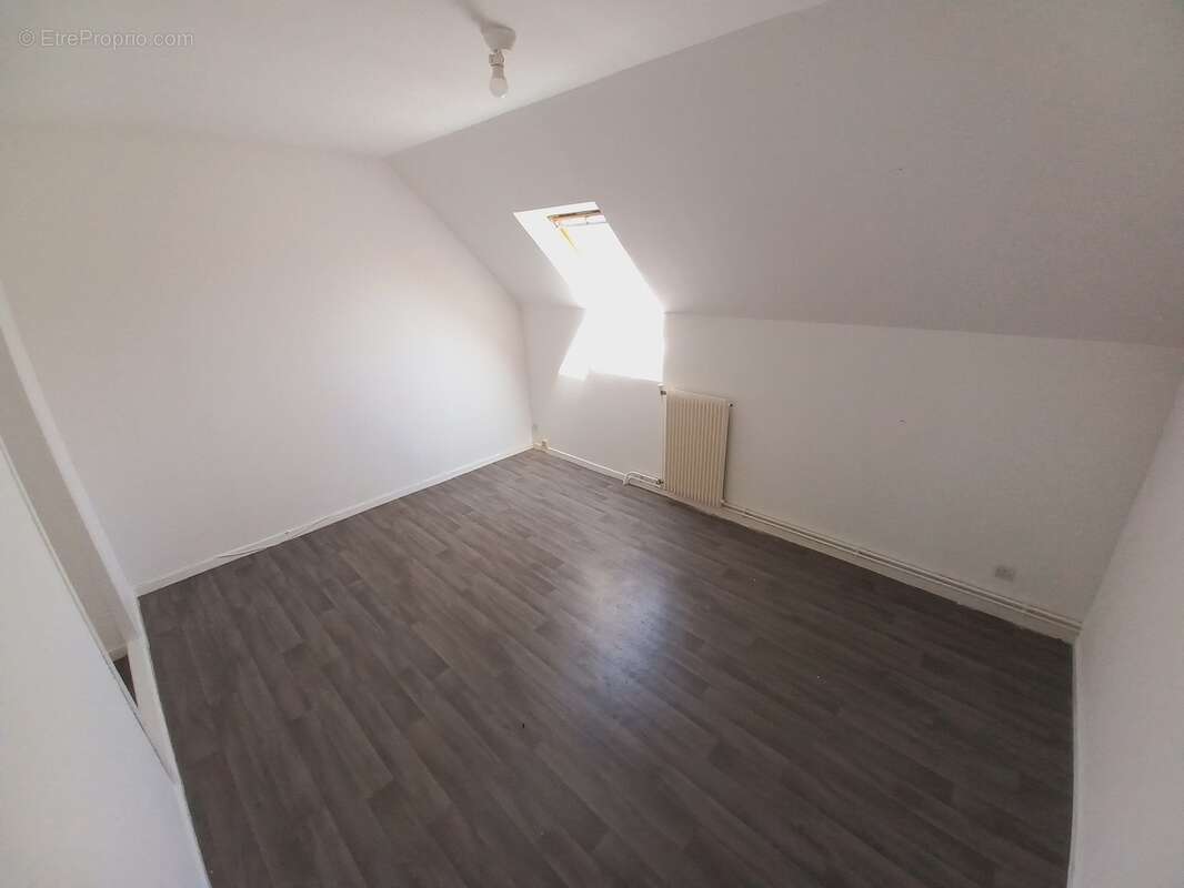 LEVAL - Maison 3 chambres - photo 4