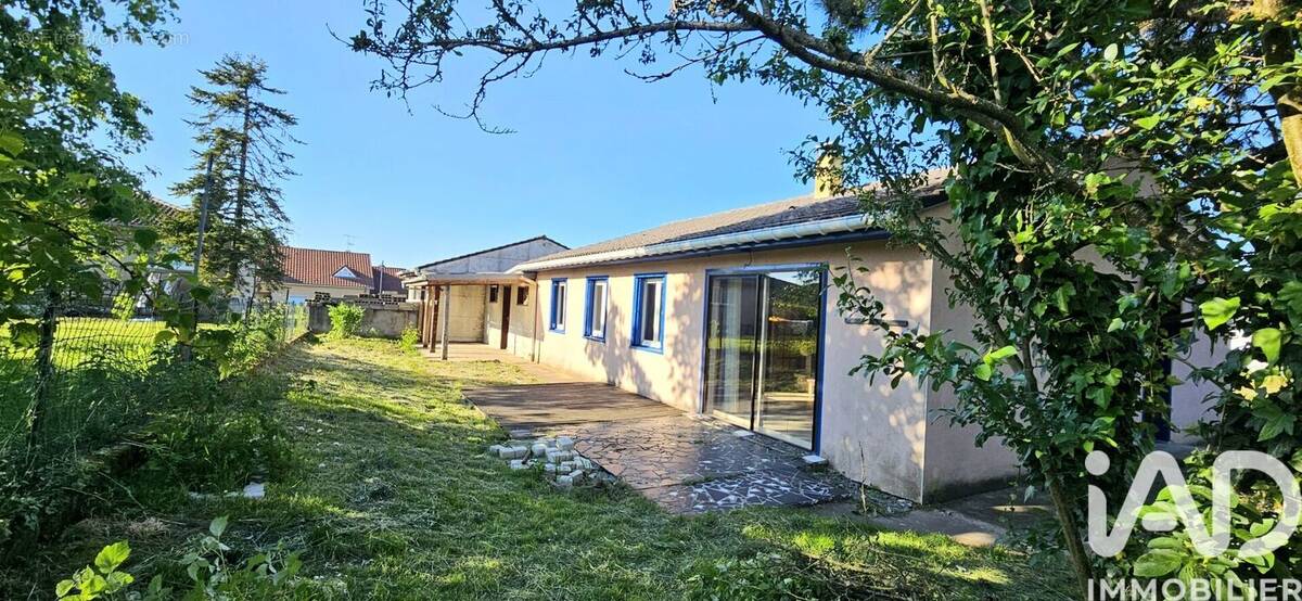 Photo 1 - Maison à LOUVIGNY