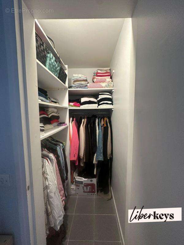 Appartement à SAINT-MAUR-DES-FOSSES