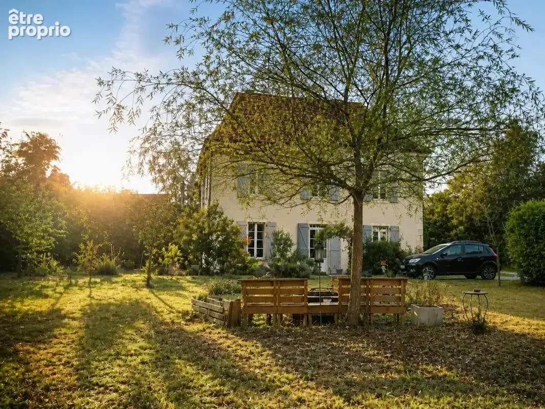 Maison de 7 pièces de 205 m² à Orthez - photo 2