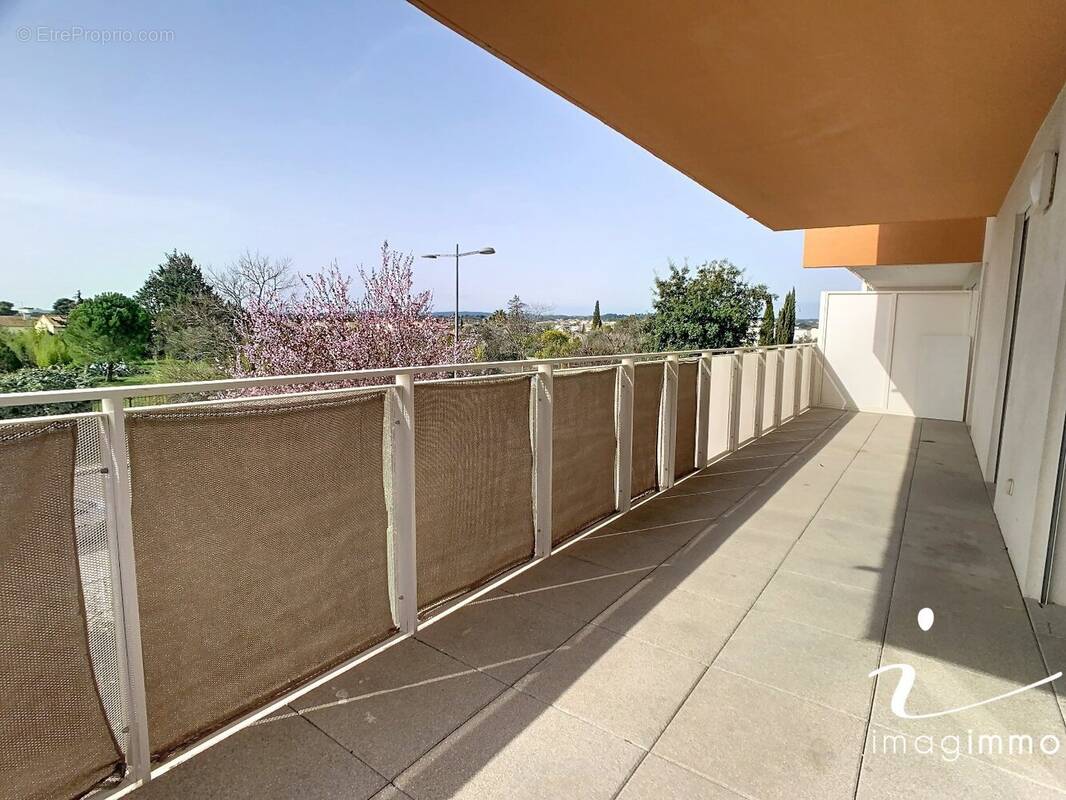 Appartement à JUVIGNAC