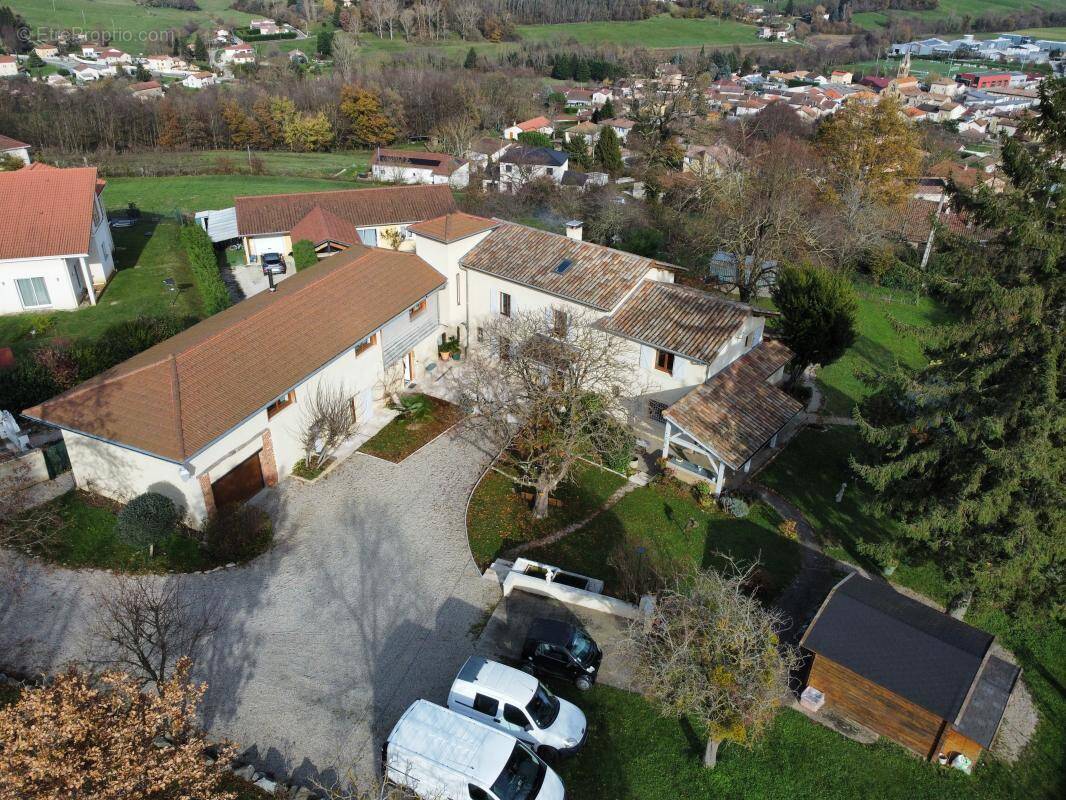 Maison à COUR-ET-BUIS