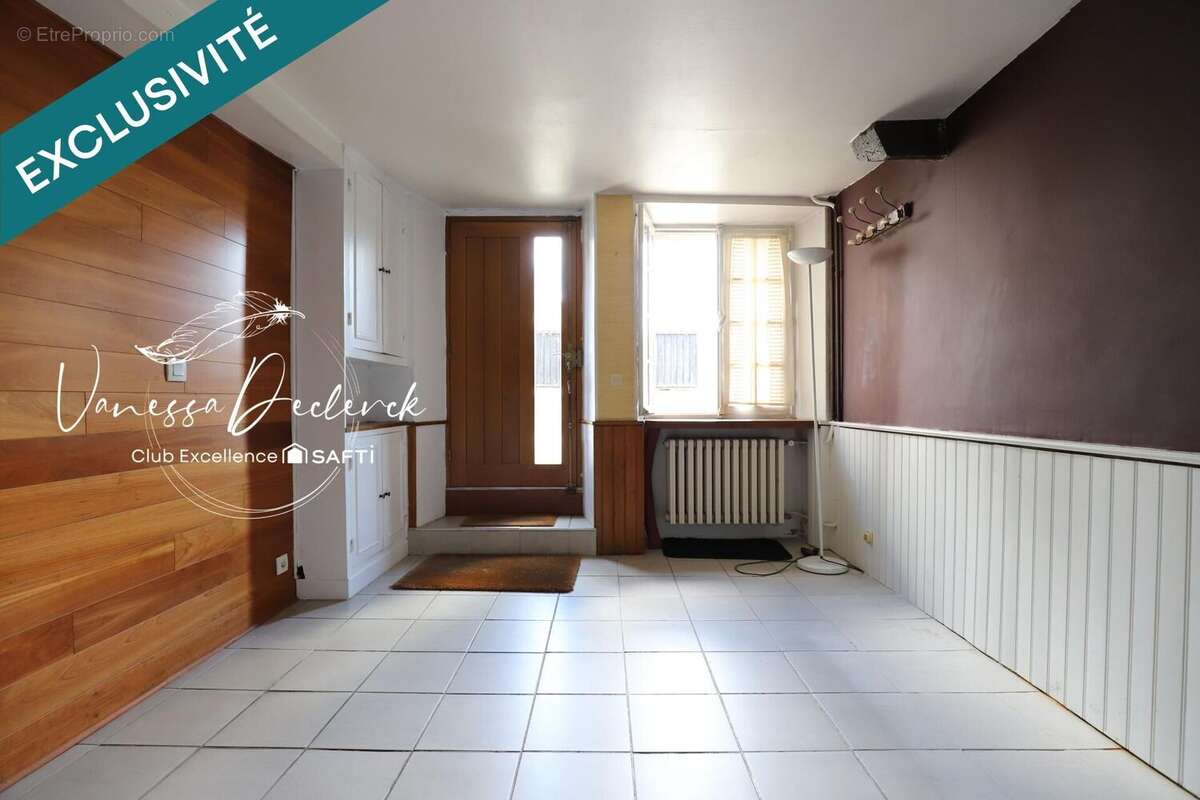 Photo 3 - Maison à LE VAL-SAINT-GERMAIN