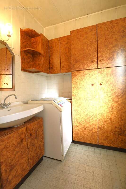 Maison à PIERRE-BENITE