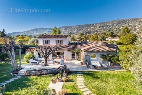 Maison à PEYMEINADE