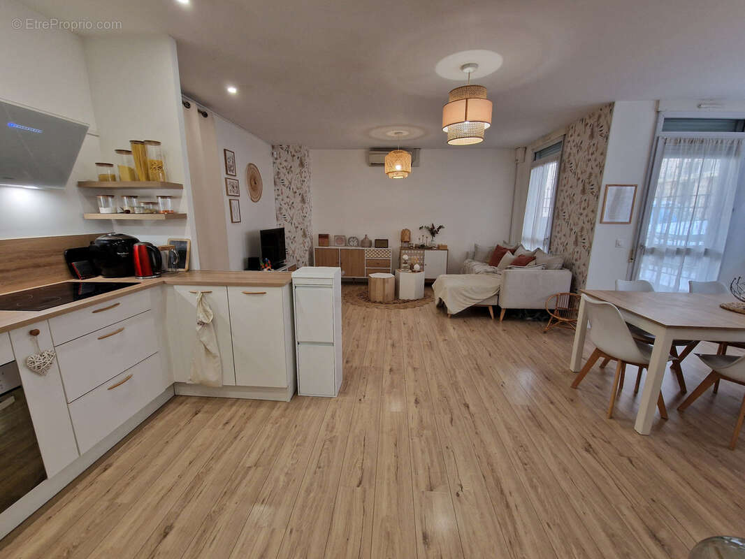 Appartement à LYON-8E