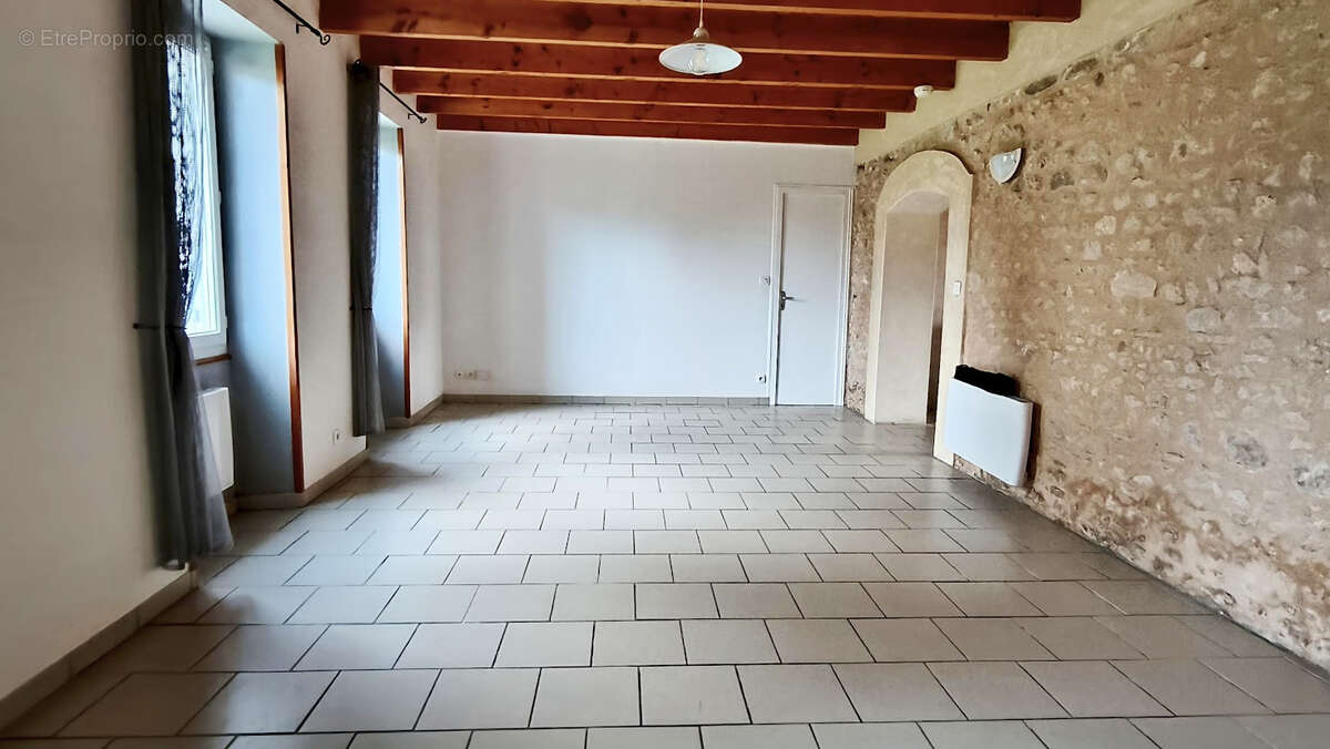 Maison à SAINT-CIERS-SUR-GIRONDE