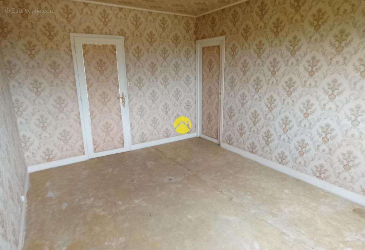 Maison à VILLEBOUGIS